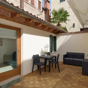Corteluna Incantevole A 500 Metri Da P.zza S.marco Appartement